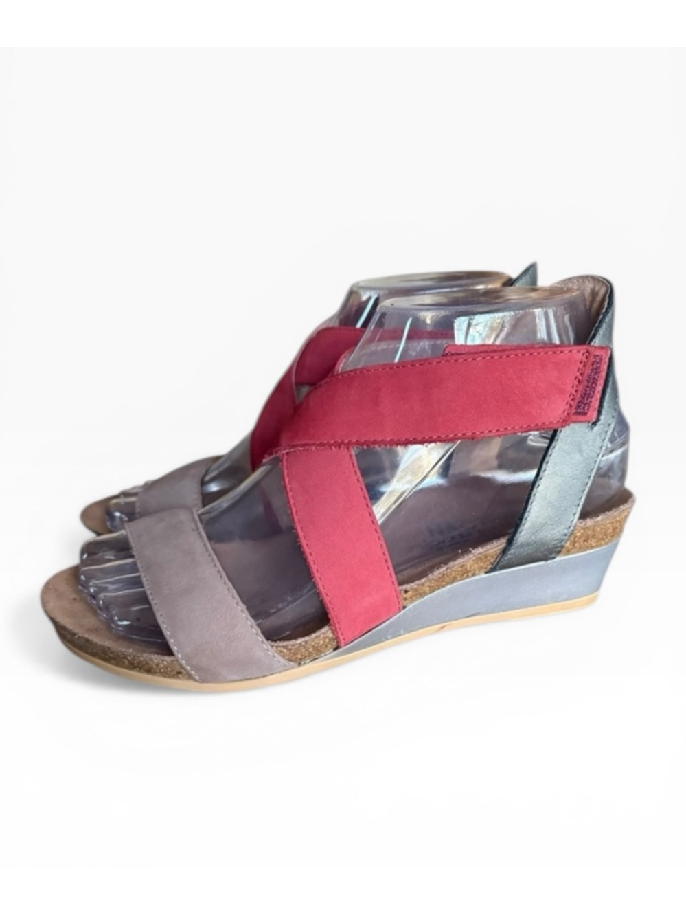 Naot Vixen Stone Red Leather Color Block Metallic Wedge Comfort Sandal Sz 36